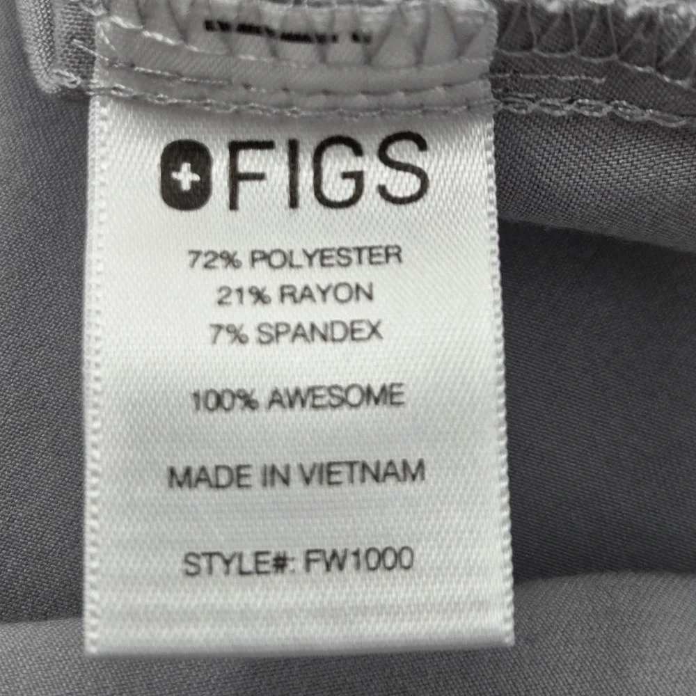 FIGS Women's Size XS Catarina‎ Light Gray Scrub Top Medical Dental  FW1000